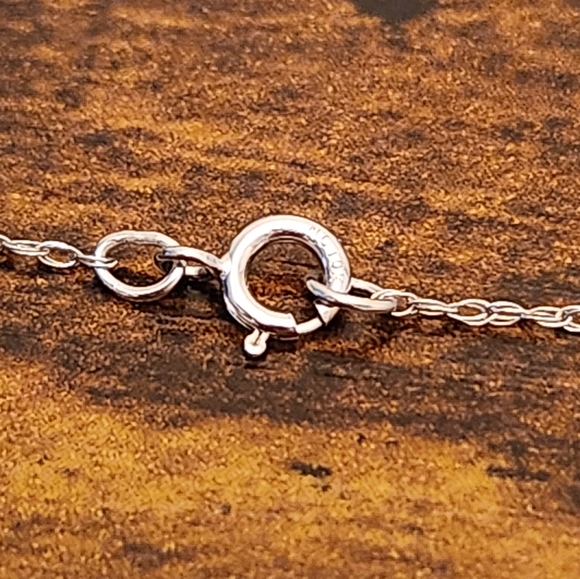 BNWOT - 10K WG "BUTTERFLY" CUBIC ZIRCONIA NECKLACE - Picture 2 of 8